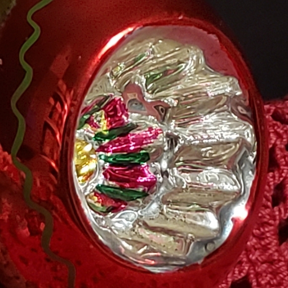 Vintage Mercury Glass Indent Christmas Ornament Red - Picture 3 of 8